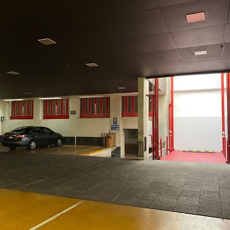 ホテル ヴィラ デ マドリード メキシコシティ エクステリア 写真